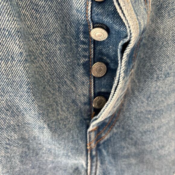 Levi's Premium Denim Button Fly Distressed High Rise Raw Hem Shorts Size 30 - Picture 5 of 12